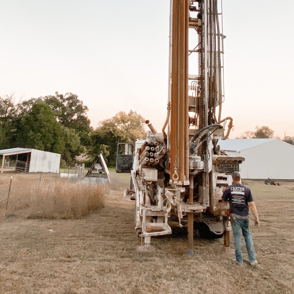 Water well drilling in Watford with modern drilling rig